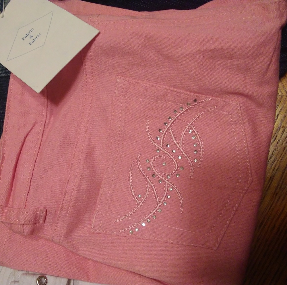 Capris size 9 in women's.